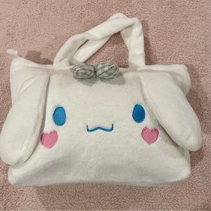 Large Cinnamoroll Plushy Tote
